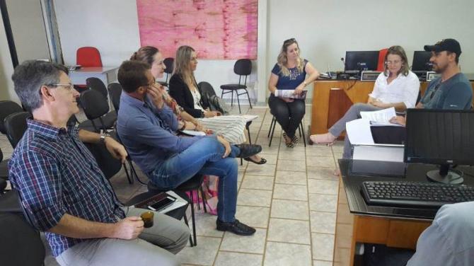 Comissão de Educação recebe Secretária Eliza e Chefe do Núcleo